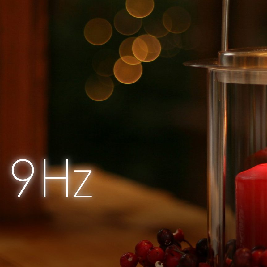 Candle & Mistletoe